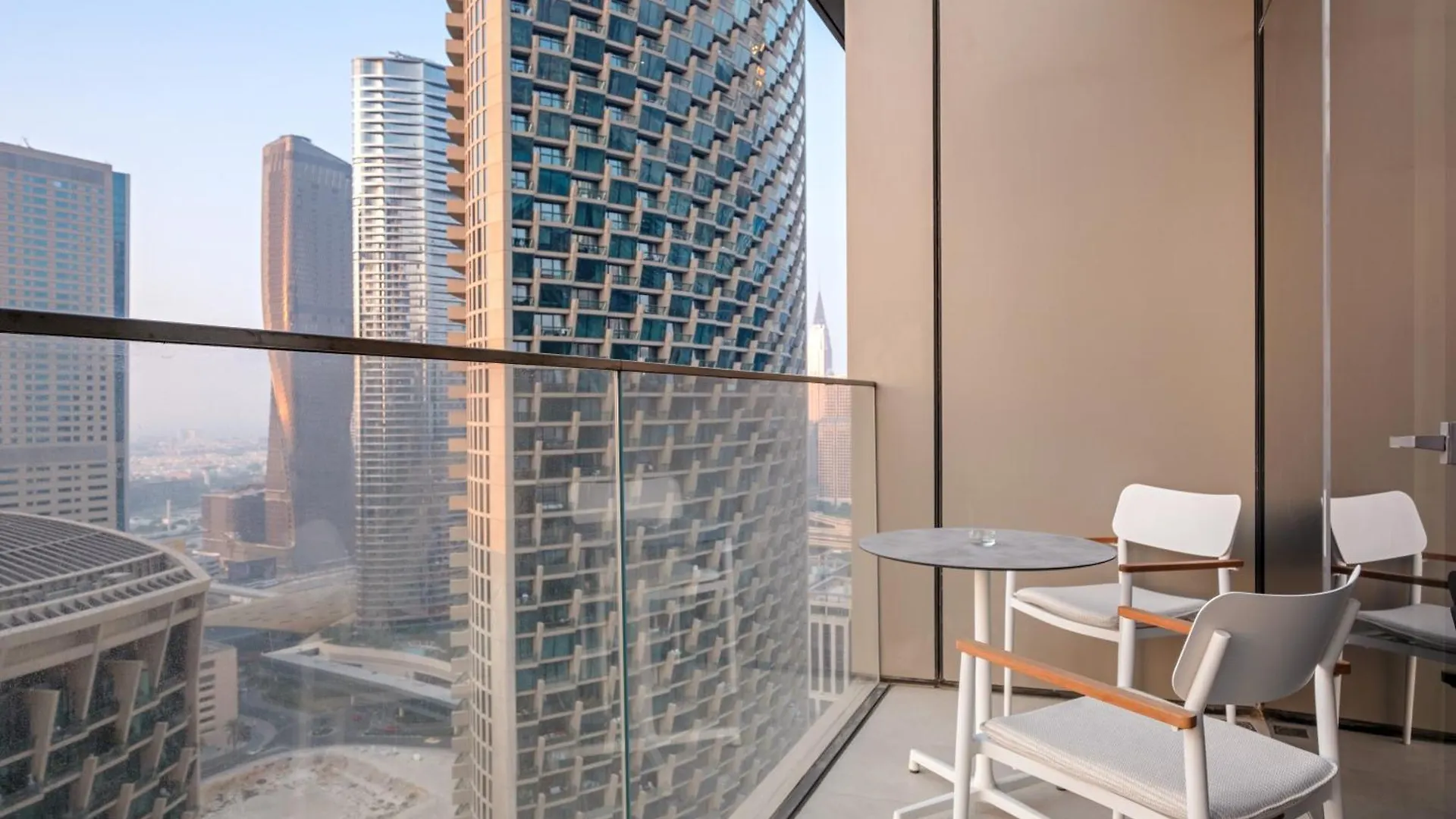 Apartment Lavish 1Br Address Opera And Walk To Dubai Mall & Burj United Arab Emirates
